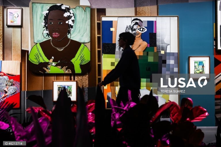 França: Exposição do artista americano Mickalene Thomas no Grand Palais em Paris