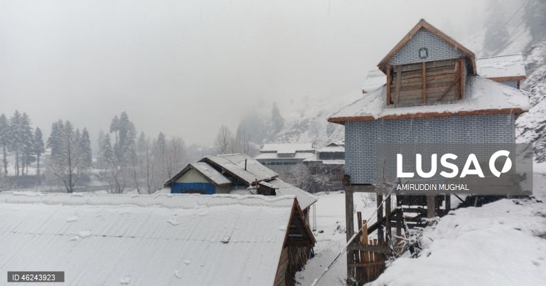 Neve na Caxemira paquistanesa