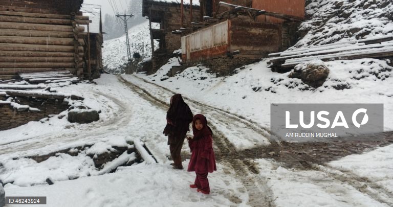 Neve na Caxemira paquistanesa