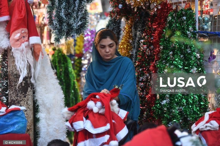 Paquistão: Preparativos para o Natal em Karachi