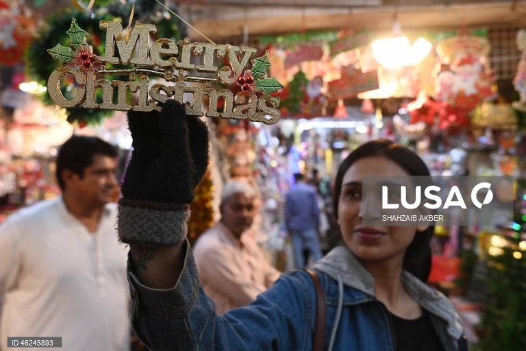 Paquistão: Preparativos para o Natal em Karachi