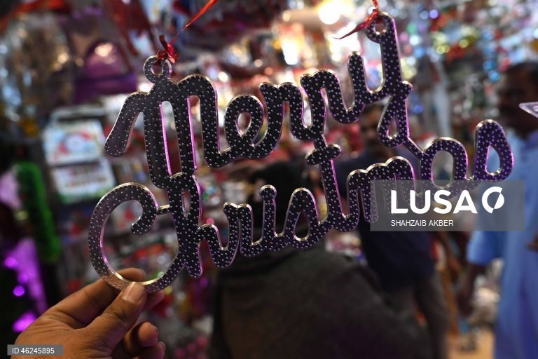 Paquistão: Preparativos para o Natal em Karachi