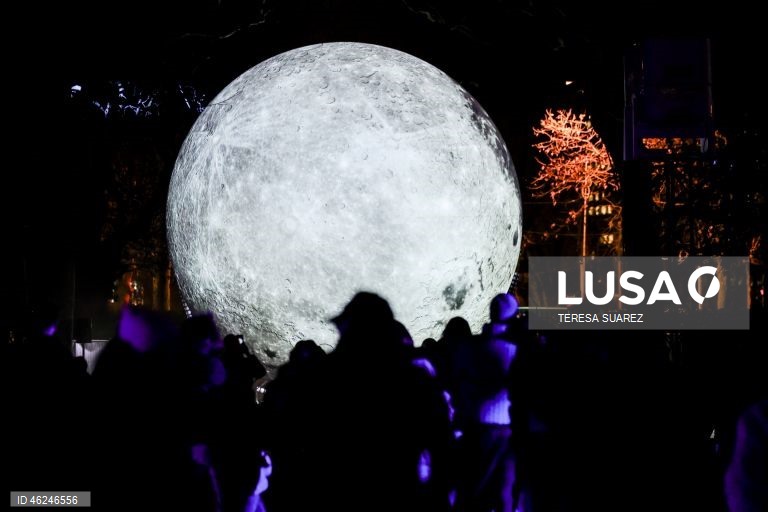 França: Festival de luzes em Paris