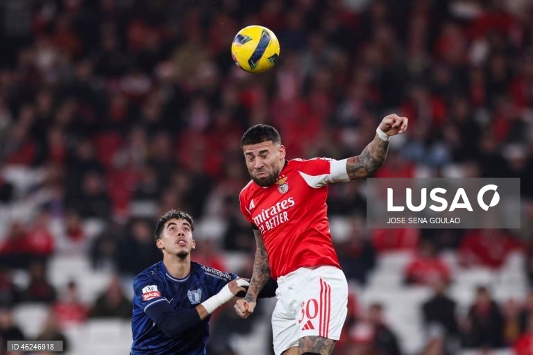 Um golo de Pavlidis, na conversão de uma grande penalidade, foi o suficiente para o Benfica vencer hoje na receção ao Famalicão por 1-0, em jogo da 15.ª jornada da I Liga de futebol.