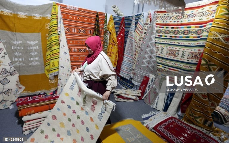 Tunes: 4ª Feira Nacional de Tapetes e Tecelagem Tradicional