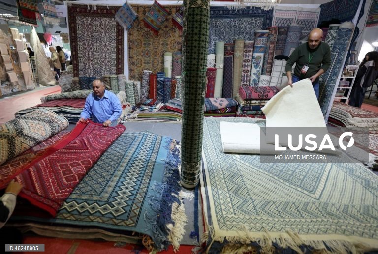 Tunes: 4ª Feira Nacional de Tapetes e Tecelagem Tradicional