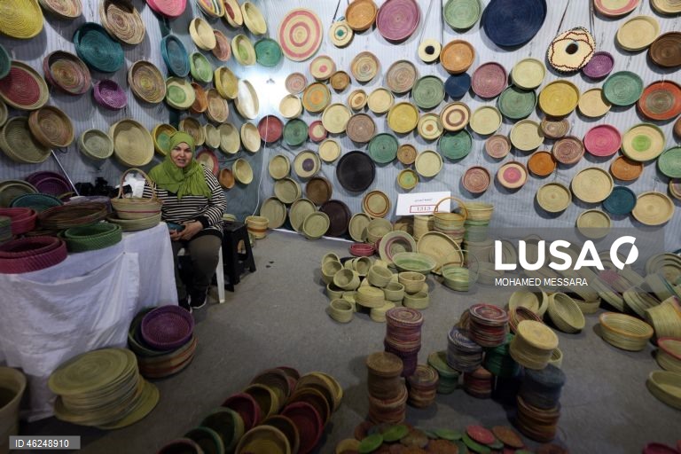 Tunes: 4ª Feira Nacional de Tapetes e Tecelagem Tradicional