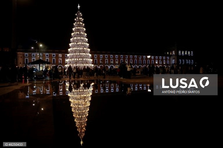Reportagem fotográfica sobre o Natal, na Baixa de Lisboa, 23 de dezembro de 2025. ANTÓNIO PEDRO SANTOS/LUSA