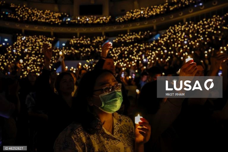 Celebrações da véspera de Natal em Jacarta