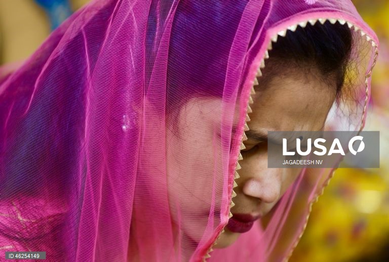 Cristãos celebram Natal em toda a Índia