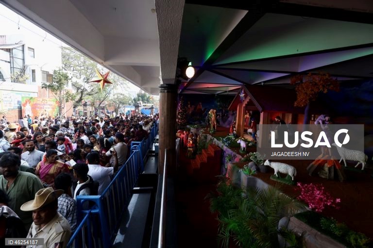 Cristãos celebram Natal em toda a Índia