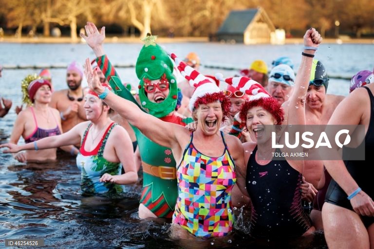 A corrida matinal de Natal do Serpentine Swimming Club é nadada em um percurso de 100 jardas (91,4 m) pela Peter Pan Cup, e acredita-se que seja a corrida de natação mais antiga do mundo. A corrida é realizada todos os anos desde 1864, com a única exceção de 2020.
