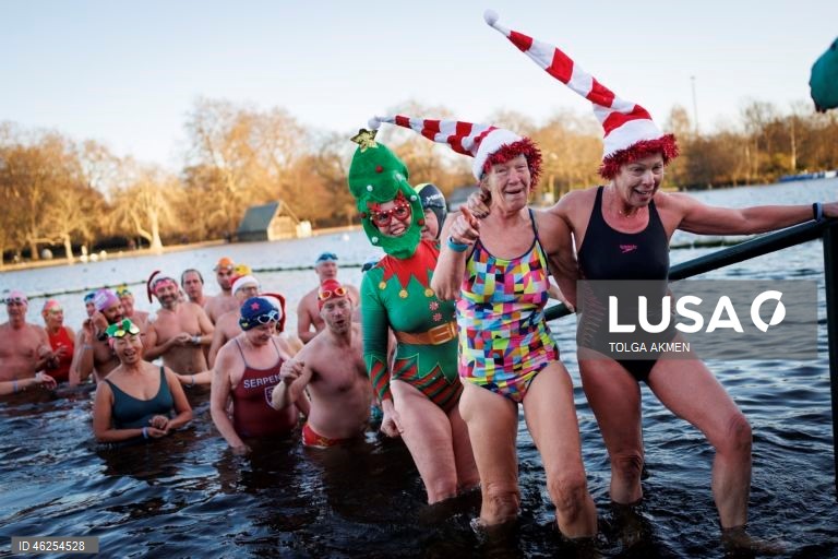 A corrida matinal de Natal do Serpentine Swimming Club é nadada em um percurso de 100 jardas (91,4 m) pela Peter Pan Cup, e acredita-se que seja a corrida de natação mais antiga do mundo. A corrida é realizada todos os anos desde 1864, com a única exceção de 2020.