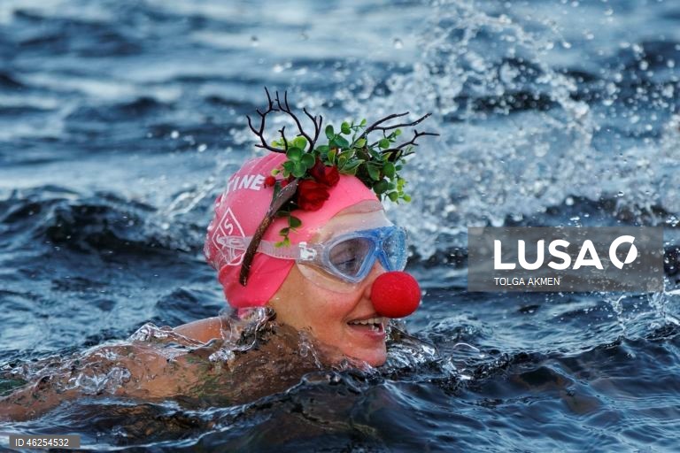 A corrida matinal de Natal do Serpentine Swimming Club é nadada em um percurso de 100 jardas (91,4 m) pela Peter Pan Cup, e acredita-se que seja a corrida de natação mais antiga do mundo. A corrida é realizada todos os anos desde 1864, com a única exceção de 2020.