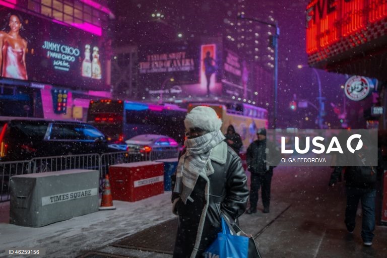 EUA: Tempestade de neve em Nova Iorque