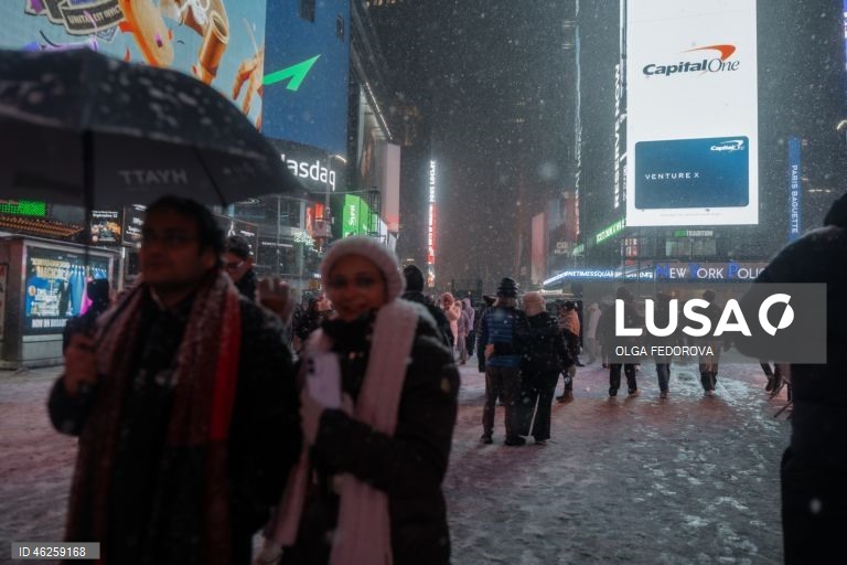 EUA: Tempestade de neve em Nova Iorque