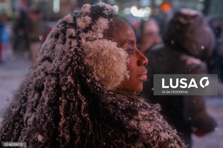 EUA: Tempestade de neve em Nova Iorque