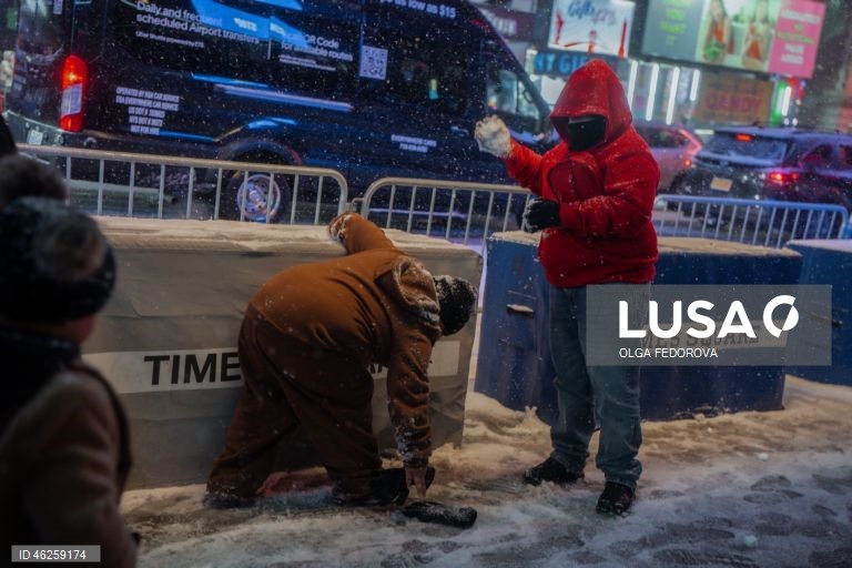 EUA: Tempestade de neve em Nova Iorque
