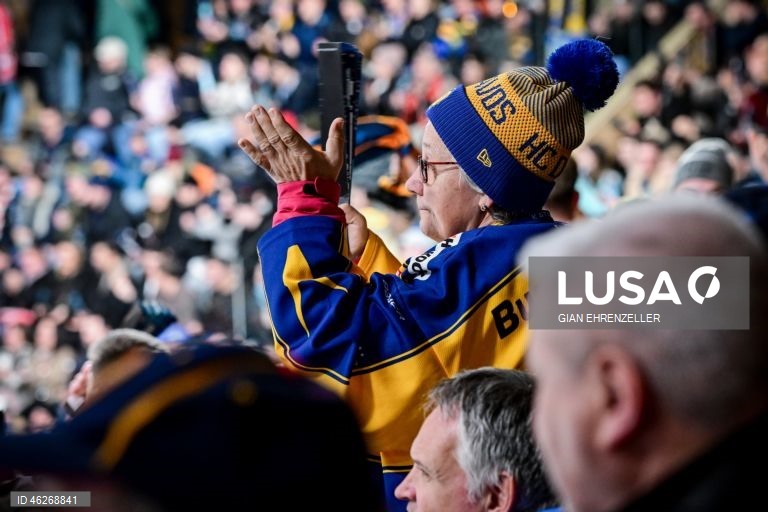 Suíça: Hóquei no gelo Spengler Cup 2025 - Collegiate Selects vs Sparta Praga