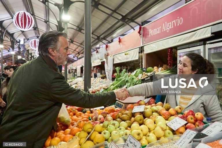 Eleições presidenciais: Primeiro dia de campanha