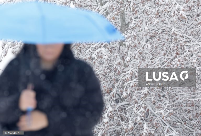 Sérvia: Neve em Belgrado