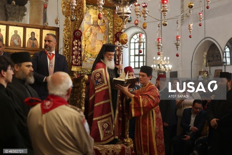 Palestina: Cristãos ortodoxos celebram o nascimento de Jesus Cristo na Igreja da Navidade em Belém