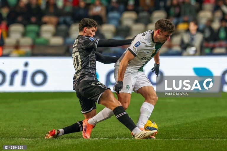 Futebol: Vitória de Guimarães vence o Sporting nas meias finais da Taça da Liga 