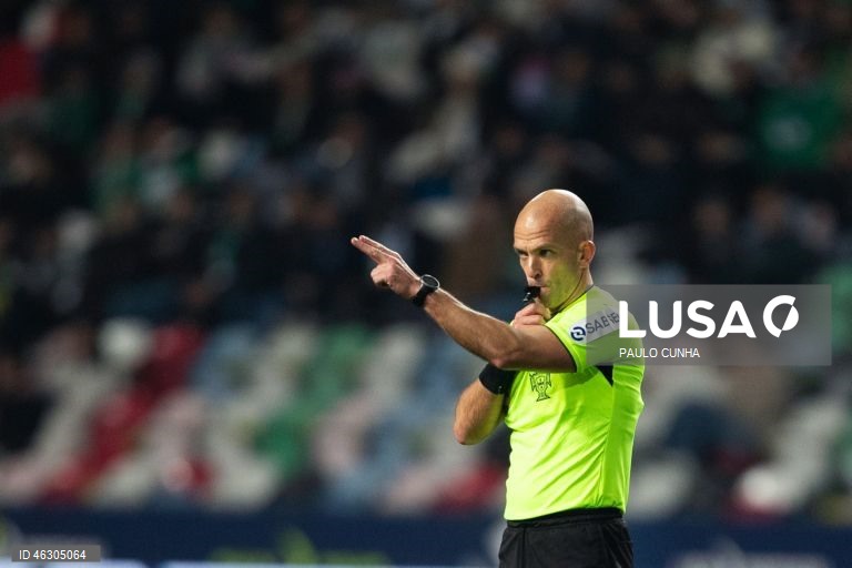 Futebol: Vitória de Guimarães vence o Sporting nas meias finais da Taça da Liga 