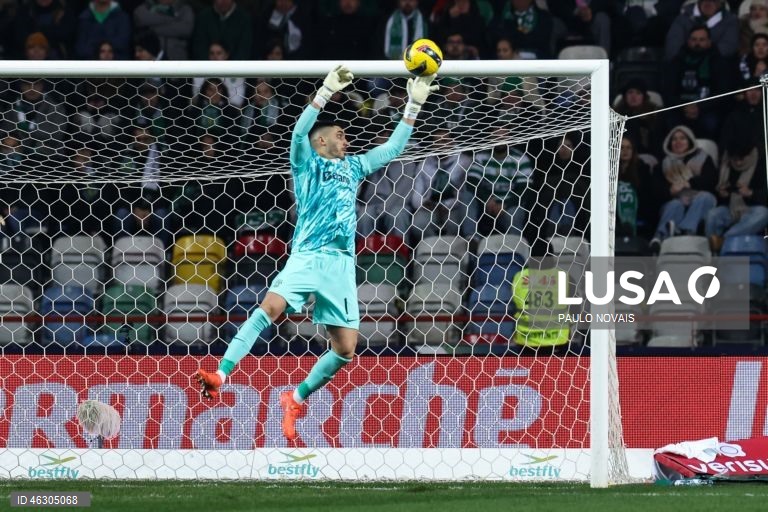 Futebol: Vitória de Guimarães vence o Sporting nas meias finais da Taça da Liga 