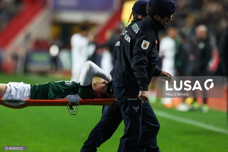 Futebol: Vitória de Guimarães vence o Sporting nas meias finais da Taça da Liga 