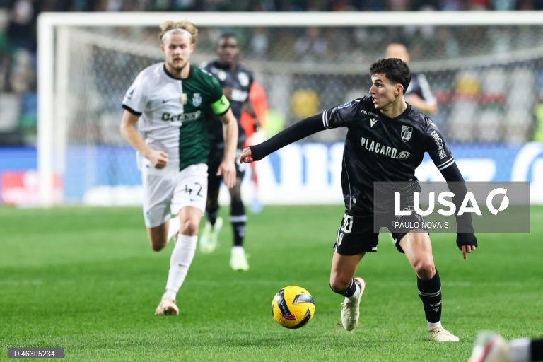 Futebol: Vitória de Guimarães vence o Sporting nas meias finais da Taça da Liga 