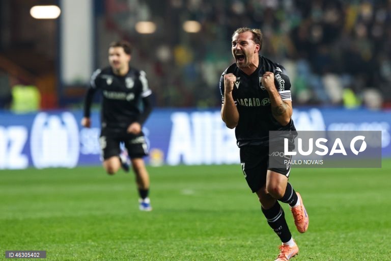 Futebol: Vitória de Guimarães vence o Sporting nas meias finais da Taça da Liga 