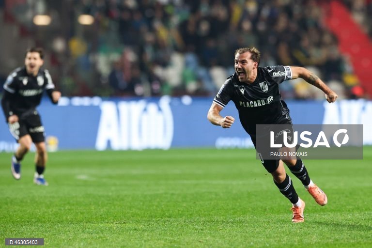 Futebol: Vitória de Guimarães vence o Sporting nas meias finais da Taça da Liga 
