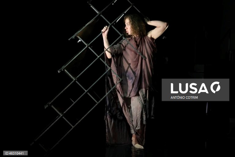 Ensaio de imprensa do espetáculo “Vaga Luz”, em Lisboa, com estreia marcada para o próximo dia 9, no Teatro São Luiz - Sala Mário Viegas.
