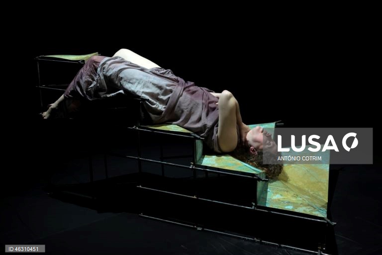 Ensaio de imprensa do espetáculo “Vaga Luz”, em Lisboa, com estreia marcada para o próximo dia 9, no Teatro São Luiz - Sala Mário Viegas.