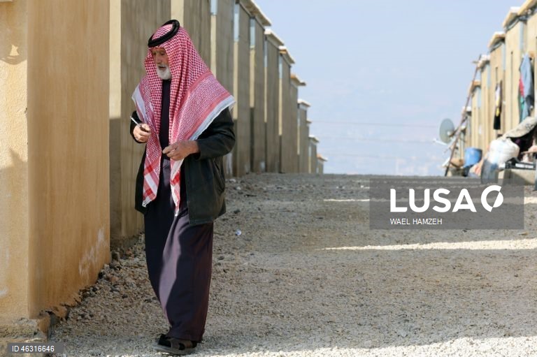 Líbano: Campo de refugiados no Vale de Bekaa