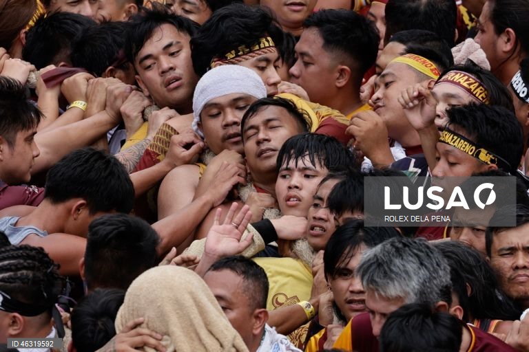 Filipinas: Festa católica de Jesus Nazareno celebrada em Manila