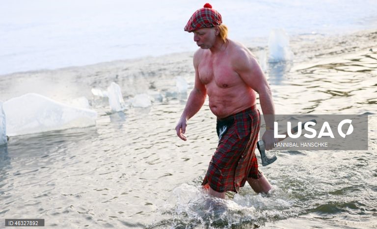 Alemanha: 40º carnaval no gelo.
