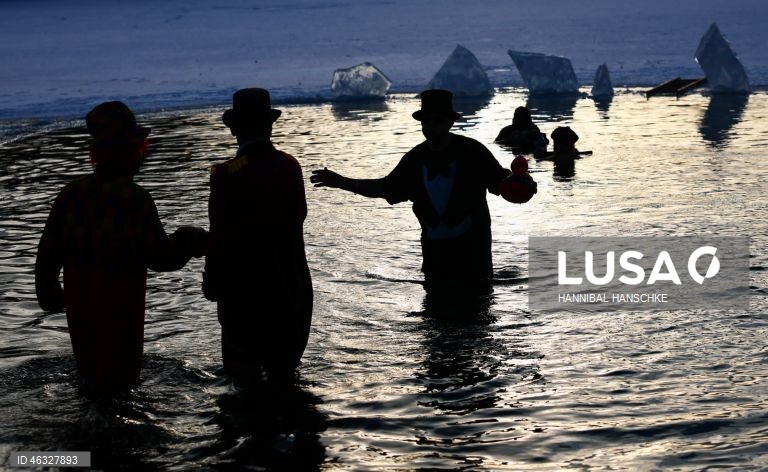 Alemanha: 40º carnaval no gelo.