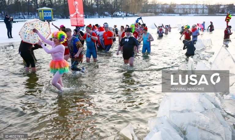 Alemanha: 40º carnaval no gelo.