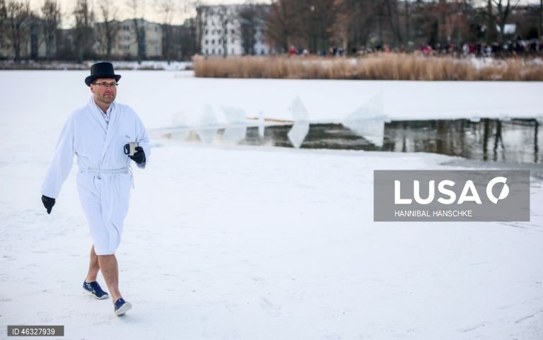 Alemanha: 40º carnaval no gelo.
