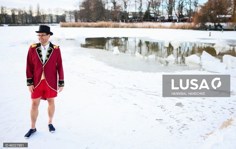 Alemanha: 40º carnaval no gelo.