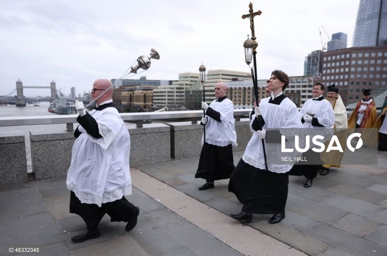 Londres: Bênção do rio Tamisa