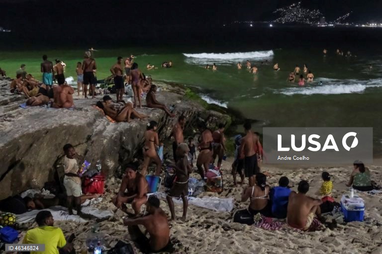 Brasil: praias do Rio de Janeiro ficam lotadas dia e noite, com calor recorde de 41 graus