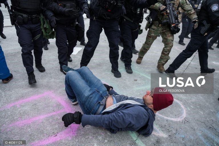 EUA: Continuam os protestos contra os agentes do ICE em Minnesota