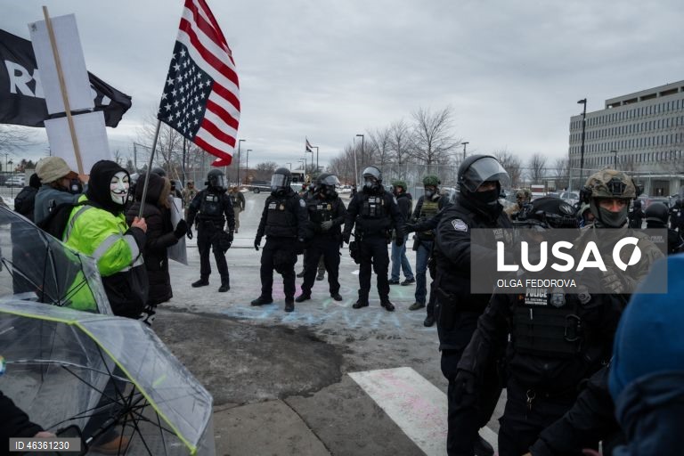 EUA: Continuam os protestos contra os agentes do ICE em Minnesota