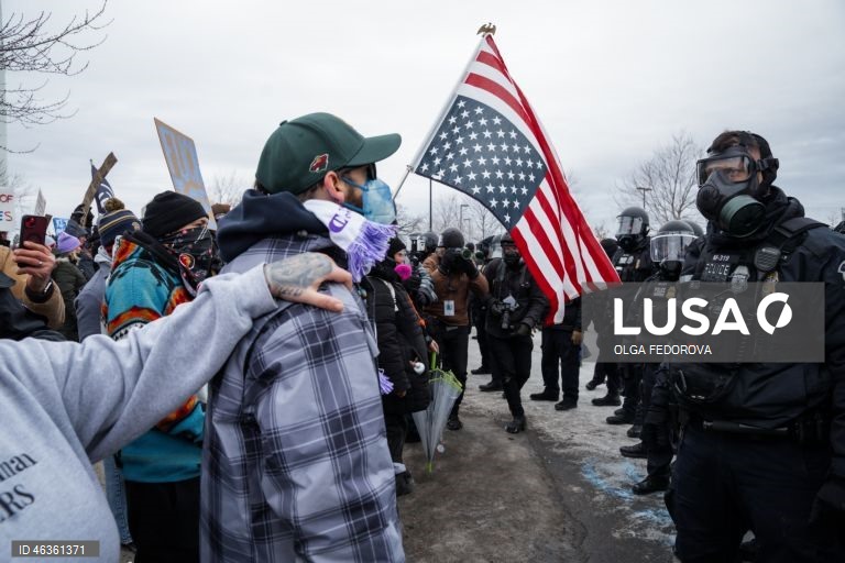 EUA: Continuam os protestos contra os agentes do ICE em Minnesota