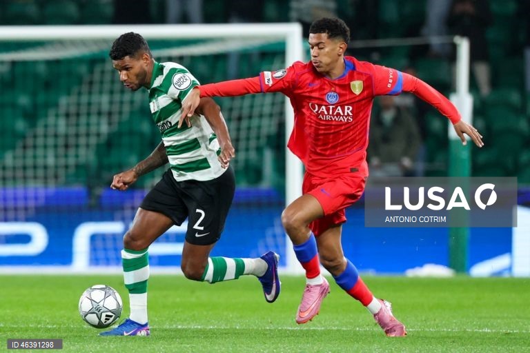 O Sporting venceu hoje em casa o detentor do cetro europeu Paris Saint-Germain por 2-1 e garantiu, pelo menos, um lugar no play-off de acesso aos oitavos de final da Liga dos Campeões em futebol.