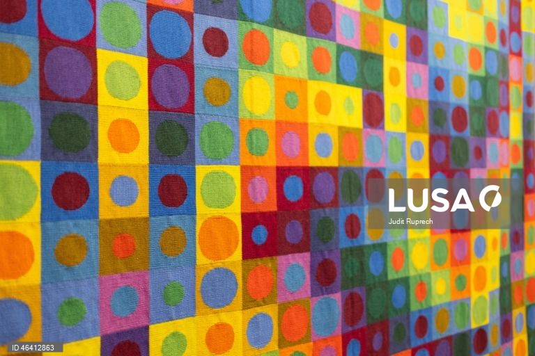 Hungria: Exposição de Victor Vasarely no Museu Janus Pannonius em Pecs