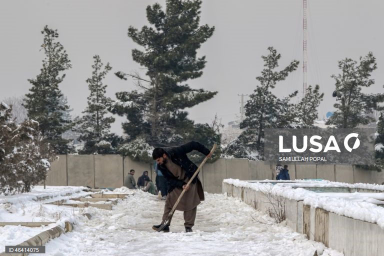 Afeganistão: Neve em Cabul